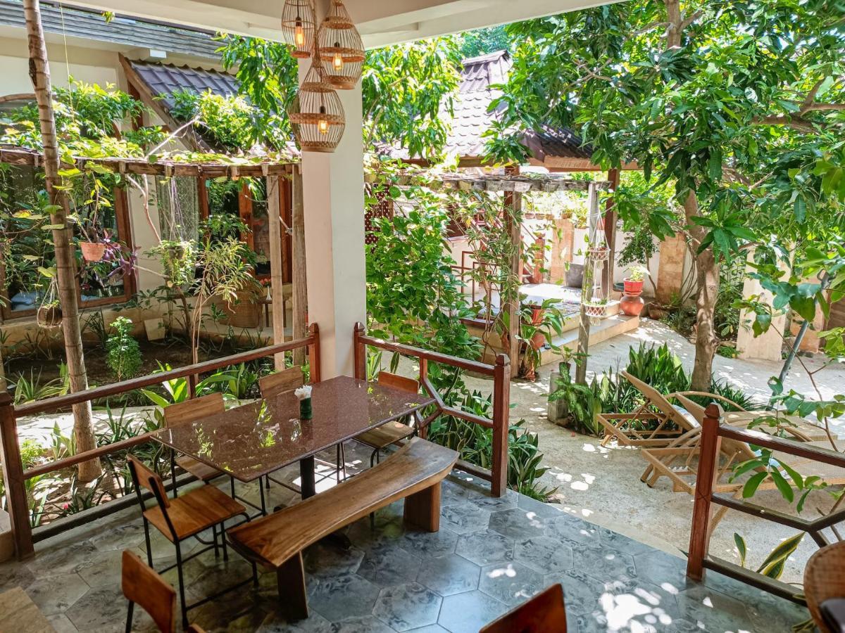 Soraya Yoga Wellness Center Hotel Gili Trawangan Exterior foto